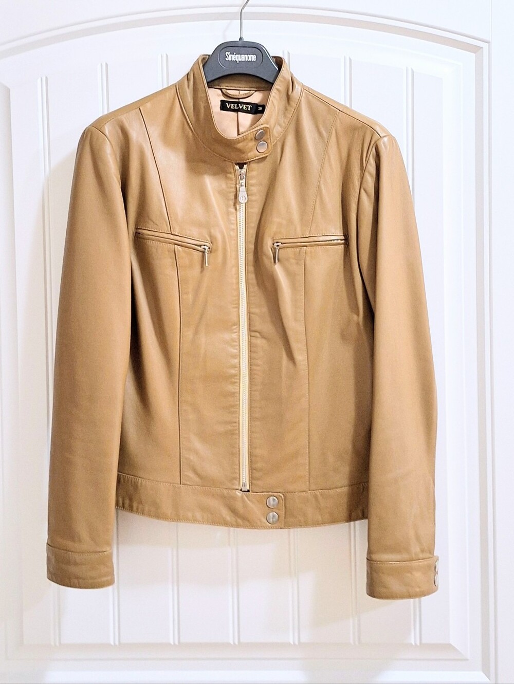 EUC Velvet by Graham & Spencer Tan Genuine Leather Jacket - Size Medium